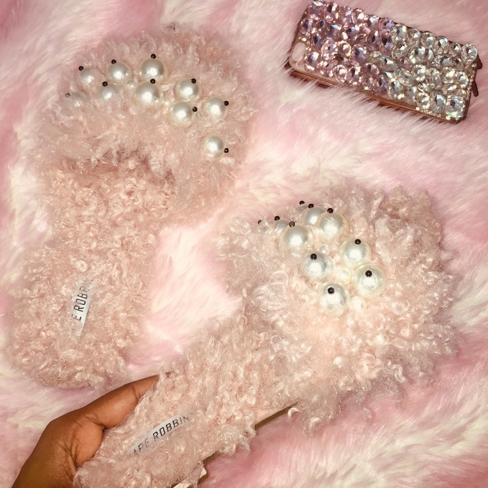 “Princess on chill slippers”💕💕💕